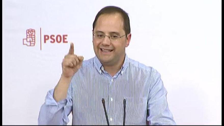 El PSOE responsabiliza al PP y a Podemos de &quot;buscar&quot; elecciones