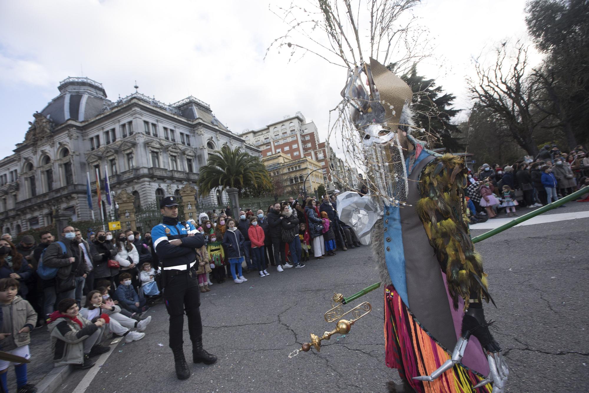 Galería de fotos: Así fue el gran desfile del carnaval en Oviedo