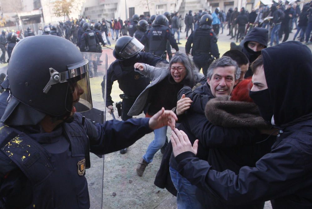 Manifestació antiborbònica a Girona