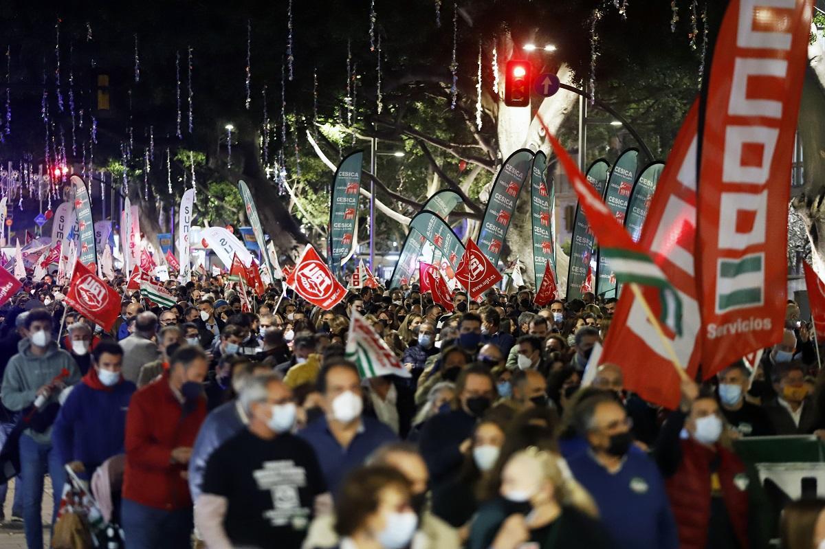 La marcha, a su paso por la Alameda Principal.