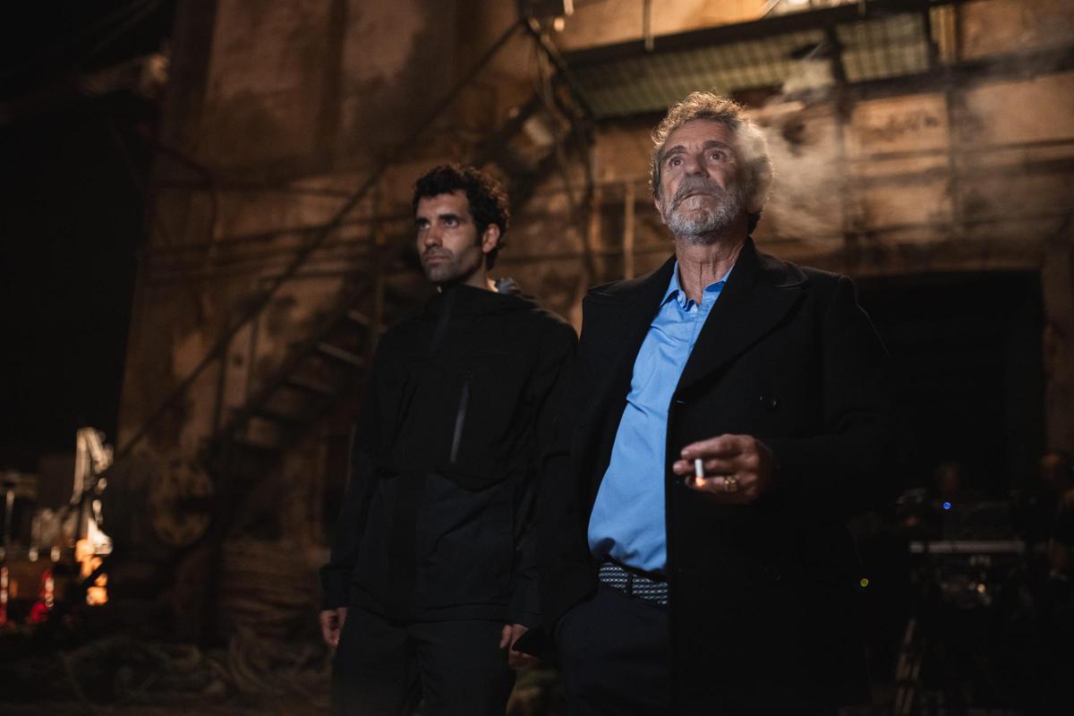 Los gallegos Tamar Novas y Miguel de Lira, en la segunda temporada de 'Clanes'.