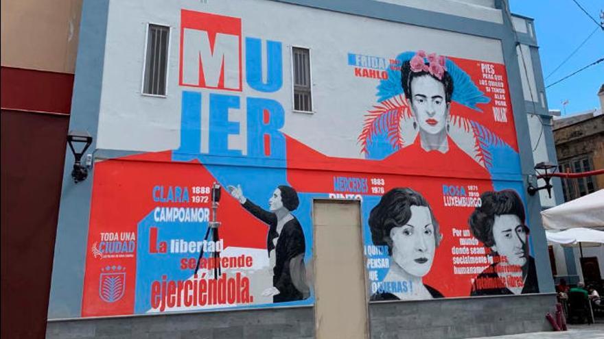 El mural feminista de pinta y pon