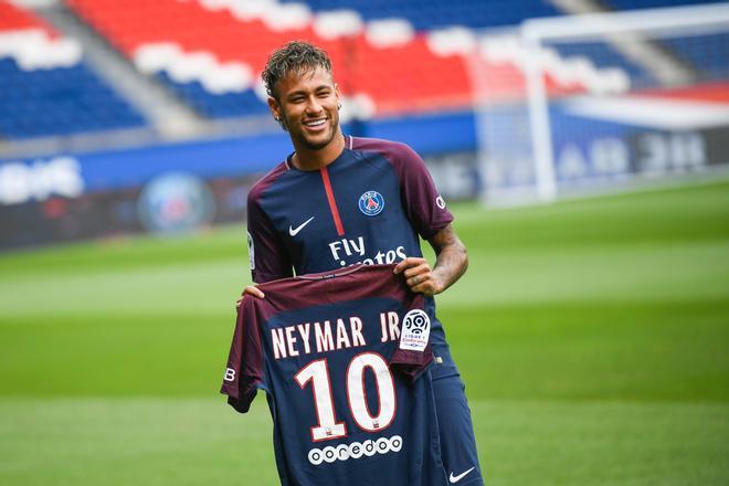 Neymar llegó al PSG en 2017 procedente del Barça por 222 millone sde euros