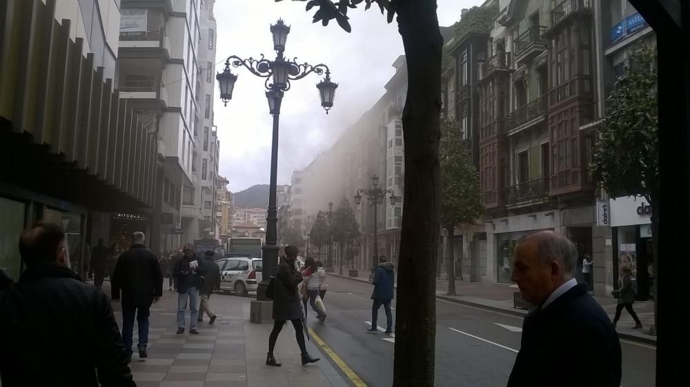 Incendio en la calle Uría de Oviedo