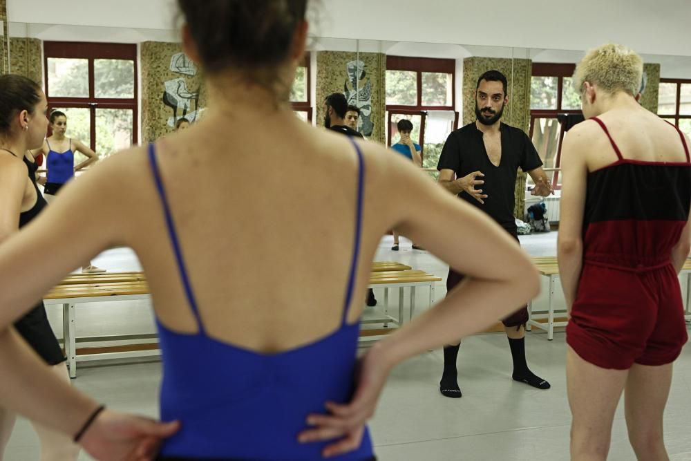 III curso de danza organizado y dirigido por el sierense Borja Villa en la Laboral