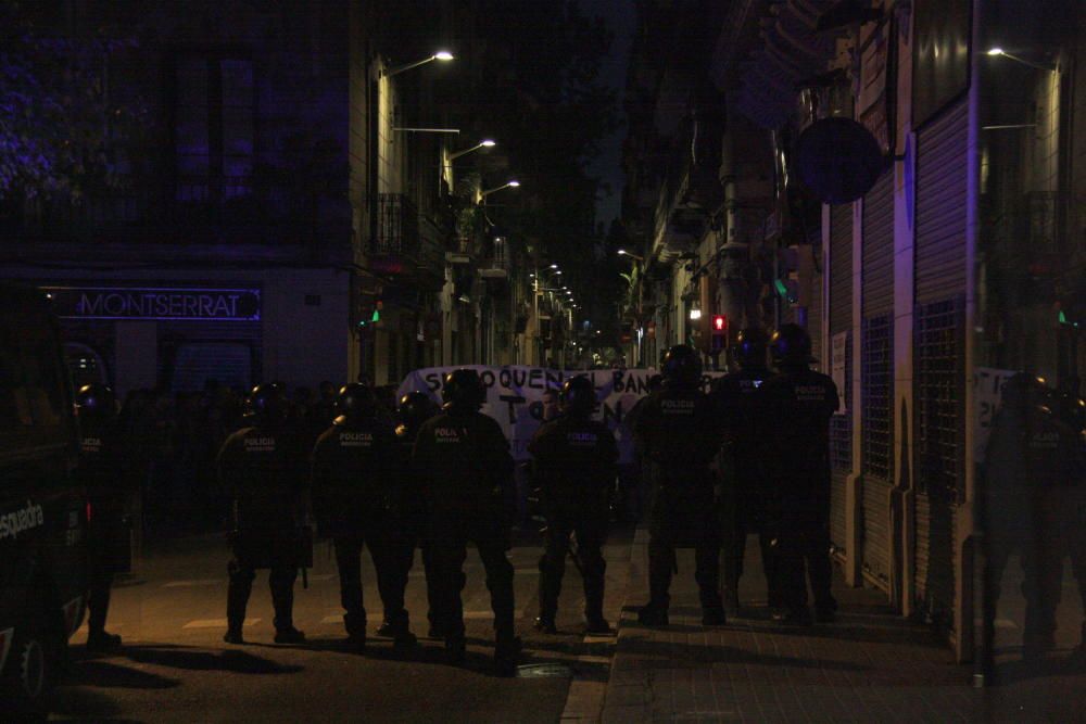 Tercera nit de disturbis a Gràcia