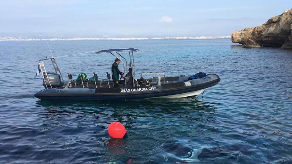 Una embarcación de los GEAS de la Guardia Civil.