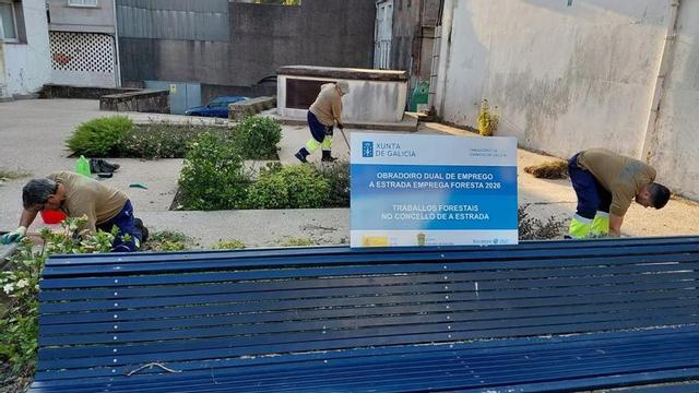 Trabajos en la zona de la Praza da Feira.