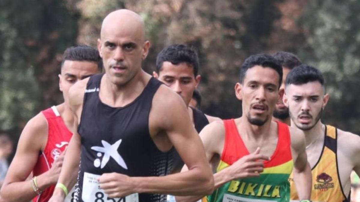 Reyes Estévez, embajador de running de la entidad financiera y profesor del equipo #runnersCaixaBank