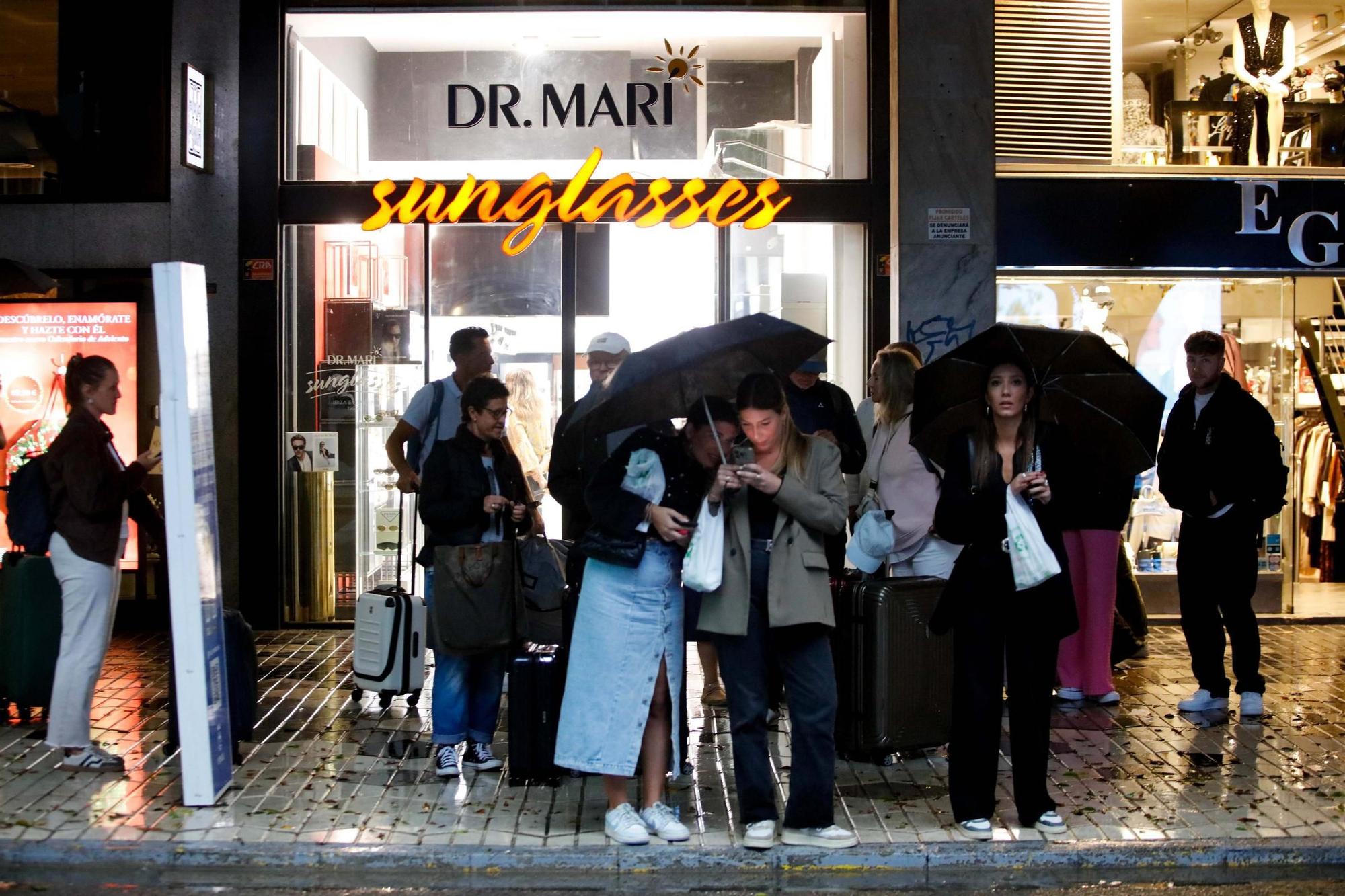 Las imágenes de la dana 'Alice' en la tarde del sábado en Ibiza