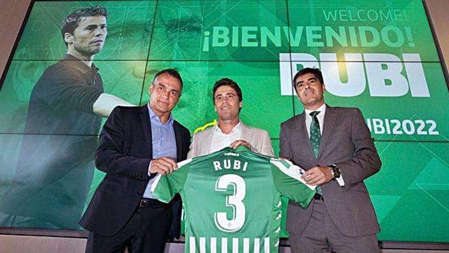 Rubi arriba «il·lusionat» al Betis