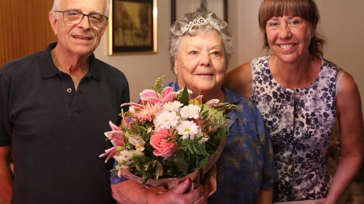 Girona felicita Josefa Muñoz per haver arribat als cent anys  | AJUNTAMENT DE  GIRONA