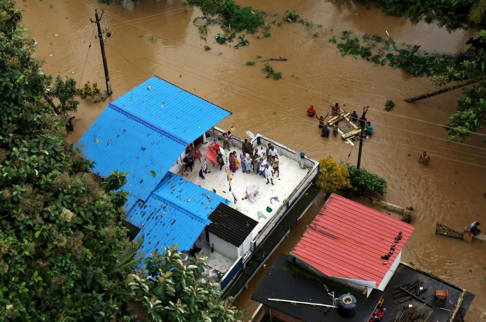 Las inundaciones en India dejan más de 410 muertos
