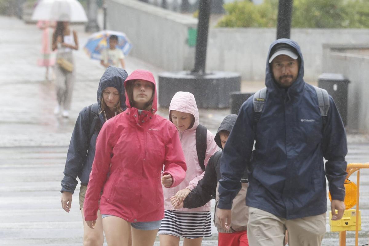 La lluvia cambia la estampa del verano en Córdoba: las imágenes que dejan las precipitaciones este lunes 24 de agosto