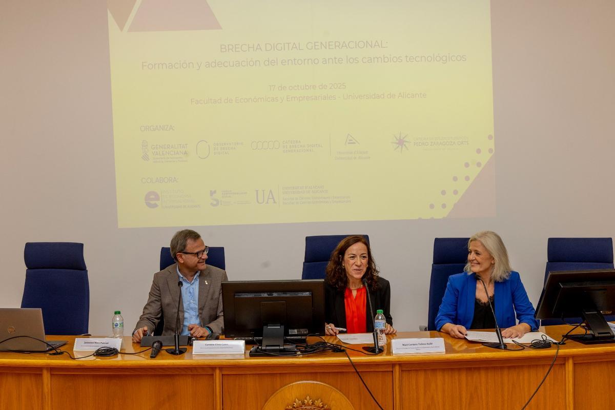 Algunos de los ponentes de la jornada en la UA