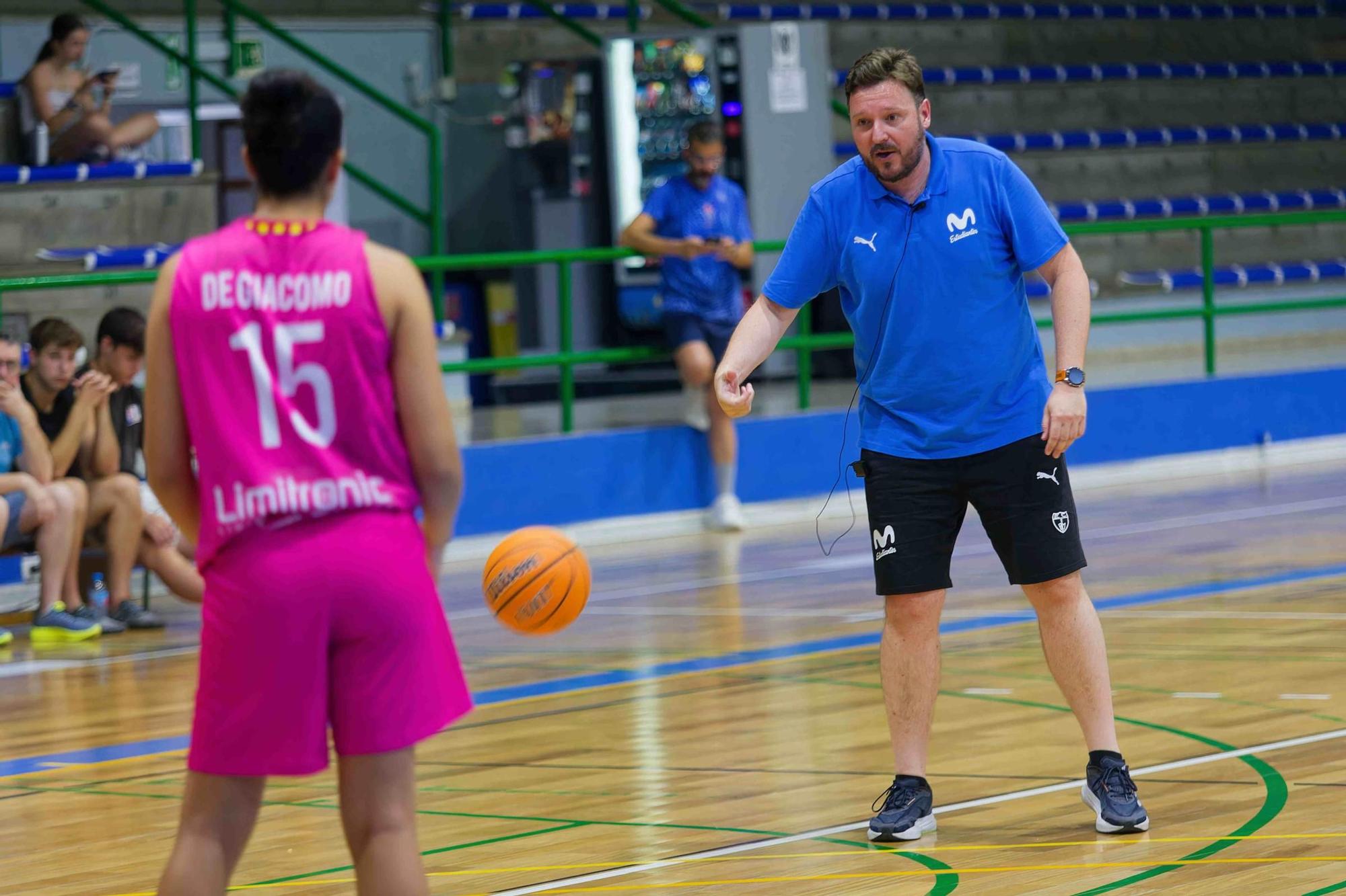 Galería | El clínic de Toni Ten al NBF Femení en imágenes