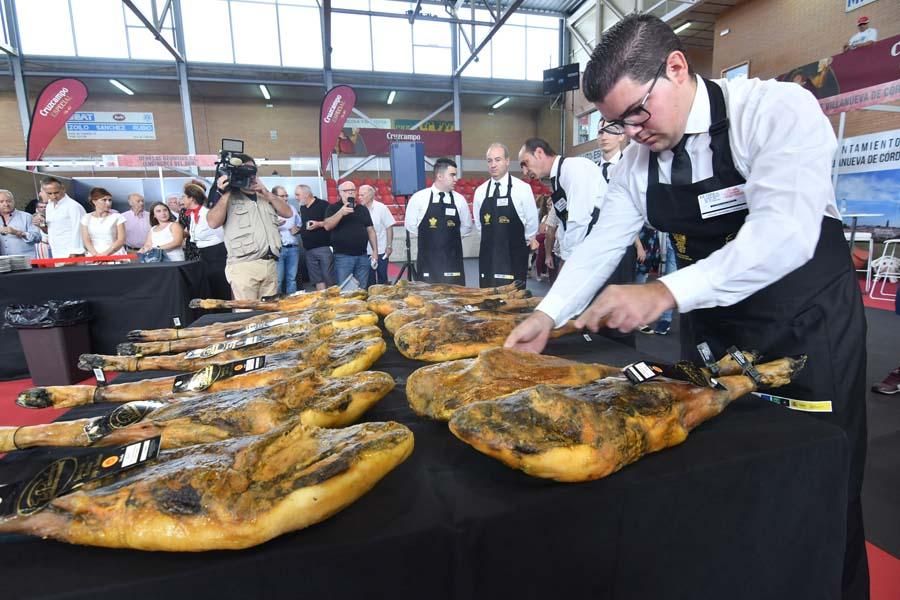 La feria del Jamón de Villanueva de Córdoba en imágenes