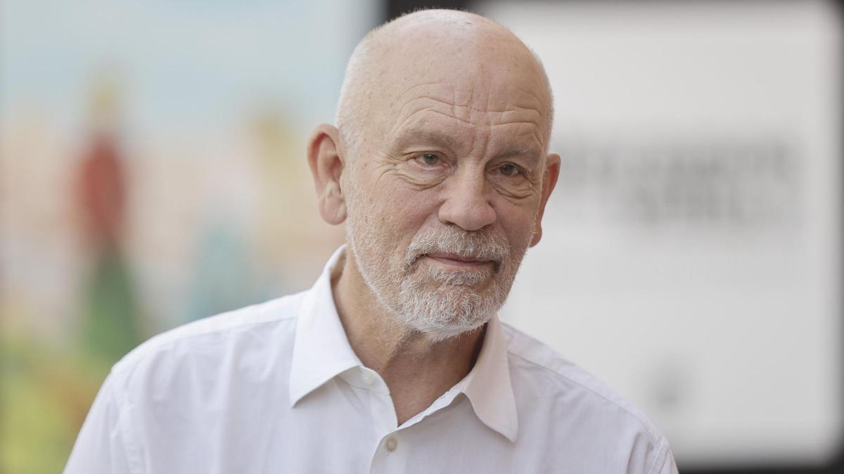 John Malkovich: Nunca siento afinidad con los personajes que represento