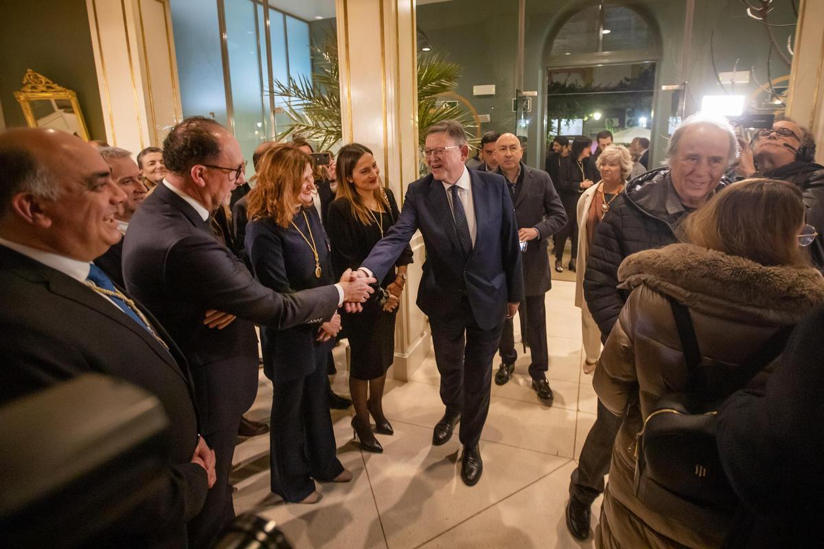 Joan Manuel Serrat nombrado como hijo adoptivo de Orihuela