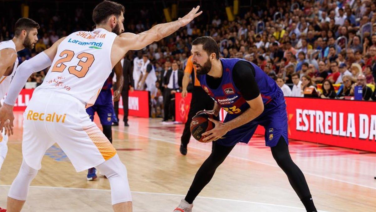 Baskonia y Barça se miden en el Buesa Arena