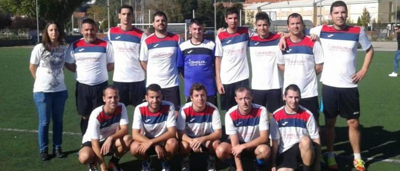 Equipo de A Centoleira Lenex Tattoo, que cayó por 5-3 ante el Tecnosat esta semana. |  // FDV