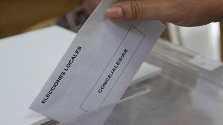 Imagen de archivo de las votaciones de las últimas municipales, en mayo de 2011.