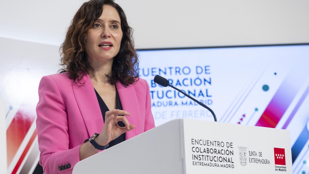 La presidenta de la Junta de Extremadura, María Guardiola, se reúne con la presidenta de la Comunidad de Madrid, Isabel Díaz Ayuso, en la primera jornada de su viaje institucional a Extremadura,