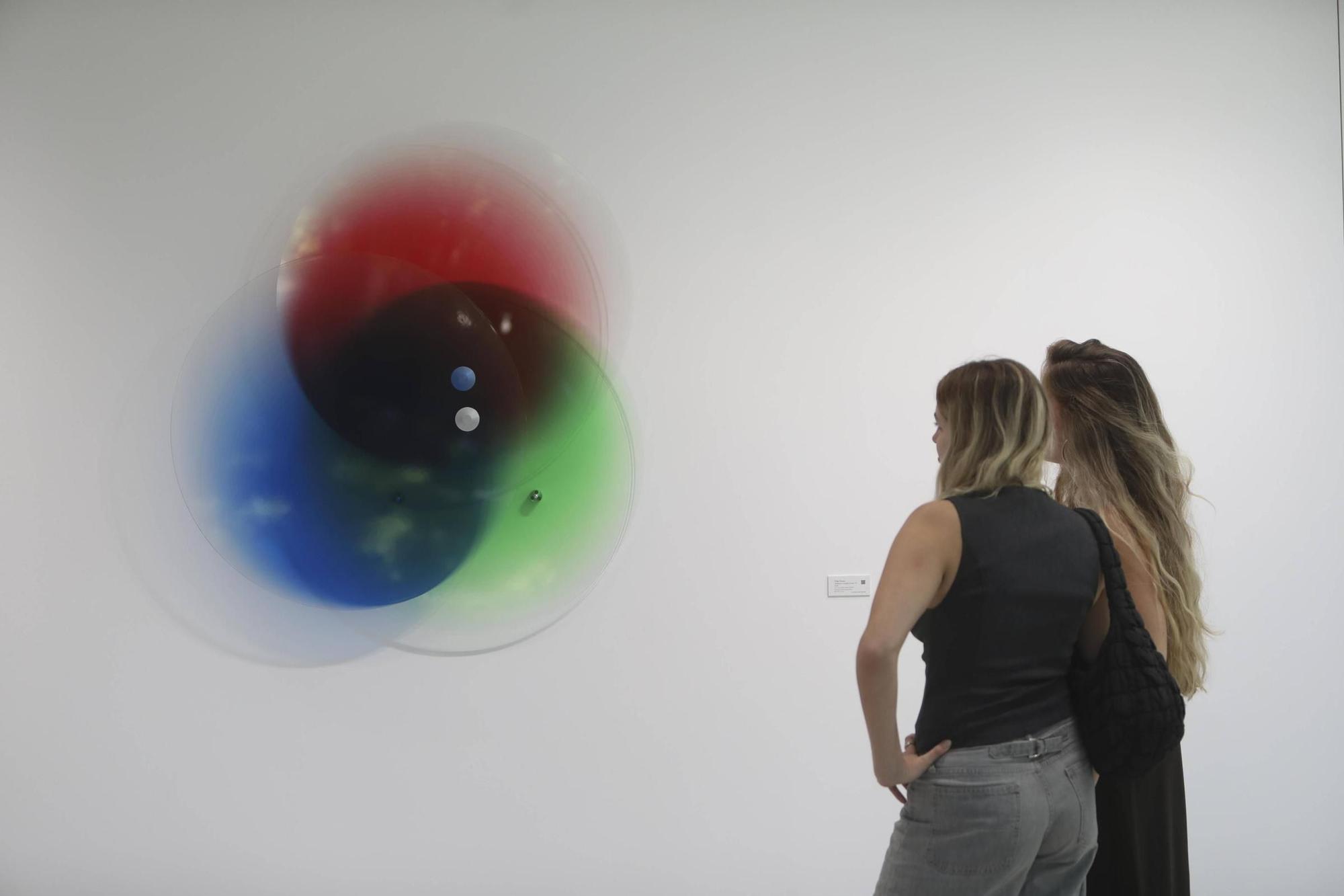 Felipe Pantone presenta en Casa Axis 'Axis of Divergence'