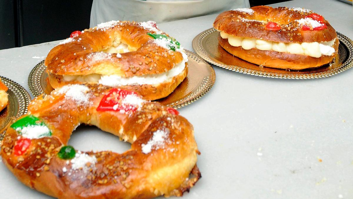 Los roscones de la pastelería Conrado, en los que se oculta un premio de 10.000 euros.