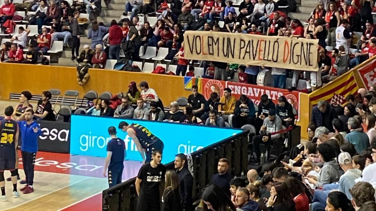 El Bàsquet Girona se harta y alza la voz por los apagones en Fontajau