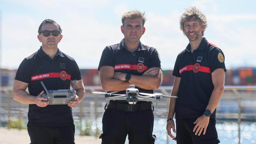 Así trabaja la unidad de drones de los bomberos de València