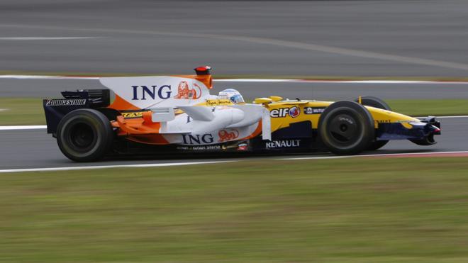 Alonso otra vez con Renault para ganar el Gran Premio de Japón (2008)