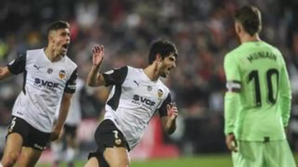 Guedes se cuela en el club del delantero ‘10’