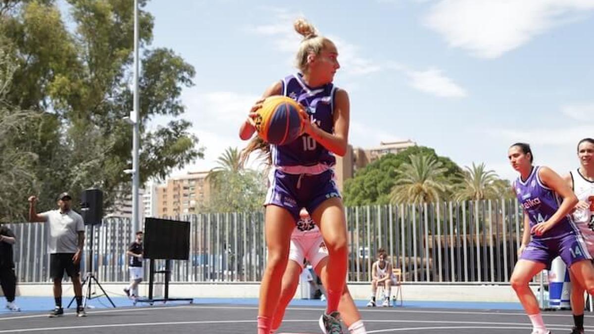 El equipo de baloncesto 3x3 femenino Comboi Teika arranca la temporada estival con el objetivo de consolidar su crecimiento deportivo tras una notable campaña en 2024.