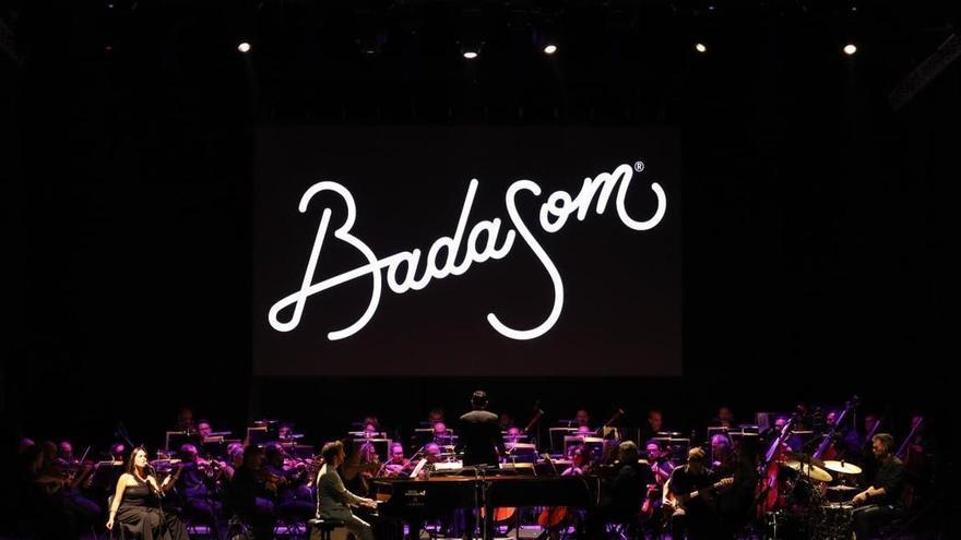 Video | Chico Pérez junto a la Orquesta de Extremadura en su primer concierto en Badajoz