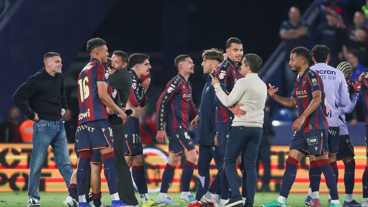El Levante se aferra a la salvación