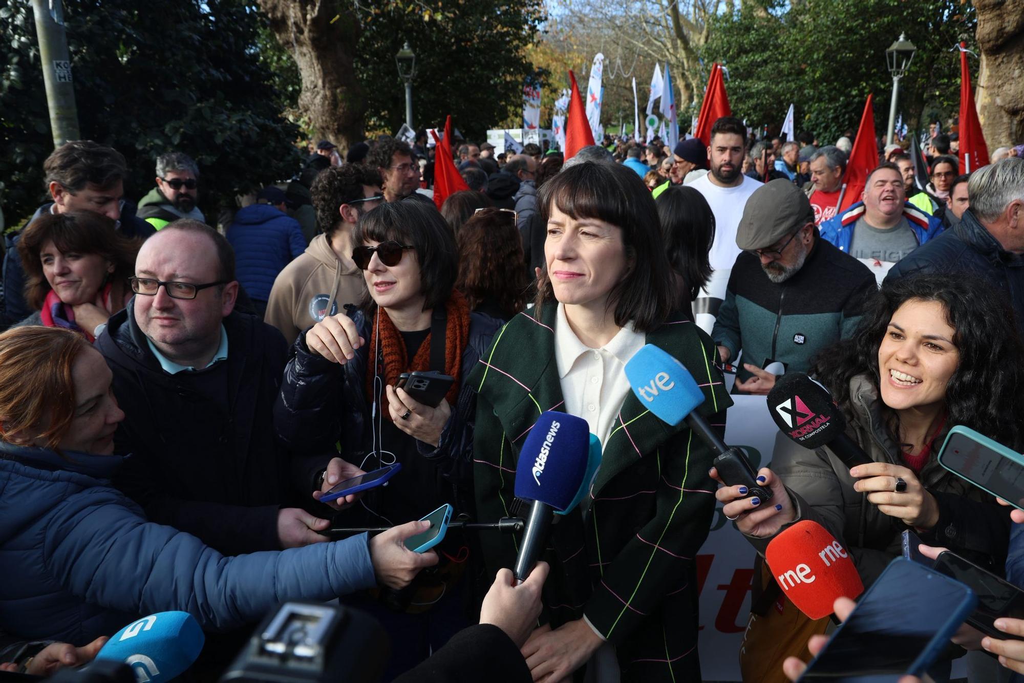 Manifestación en Santiago en contra del proyecto de Altri en Palas de Rei: así está transcurriendo