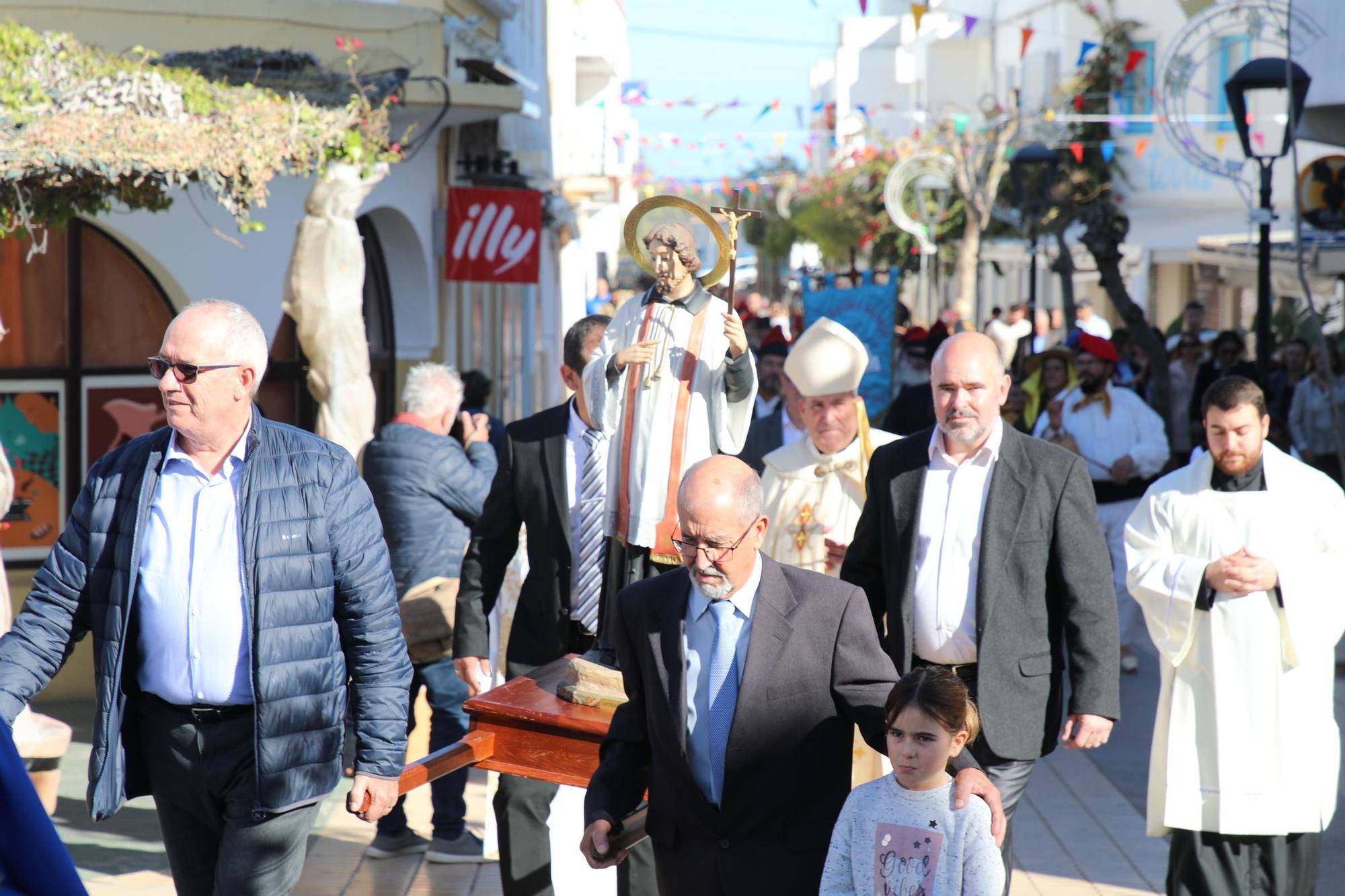 Todas las imágenes del día grande de las fiestas de Sant Francesc en Formentera