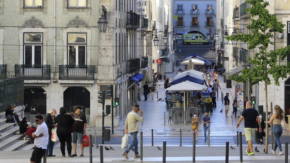 Imagen de archivo de una calle de Lisboa.