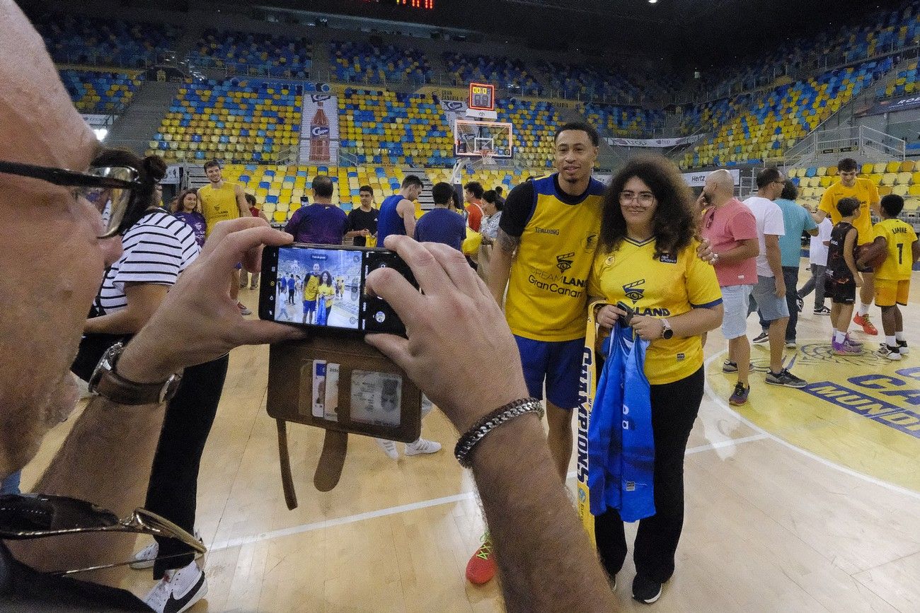 Despedida del Granca desde el Arena para la Copa del Rey