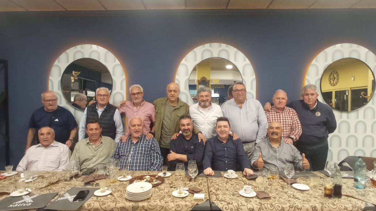 Exárbitros de la Delegación de Xàtiva, en la cena.