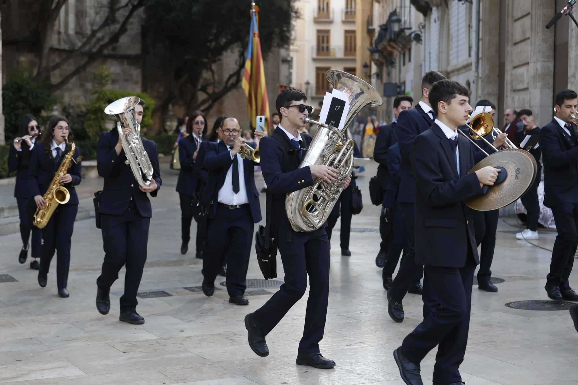 Fallas 2023 | Antología de músicos en la Ofrenda del día 17