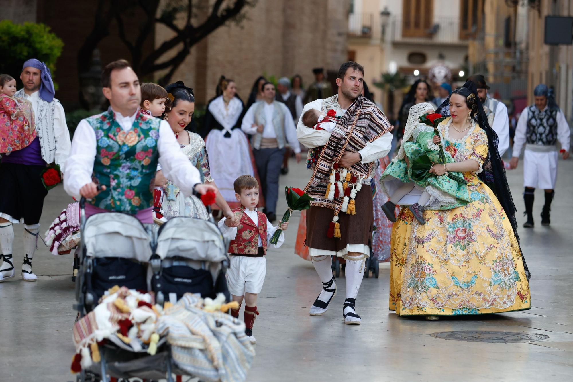 Búscate en el primer día de la Ofrenda en la calle San Vicente entre las 17:00 y las 18:00