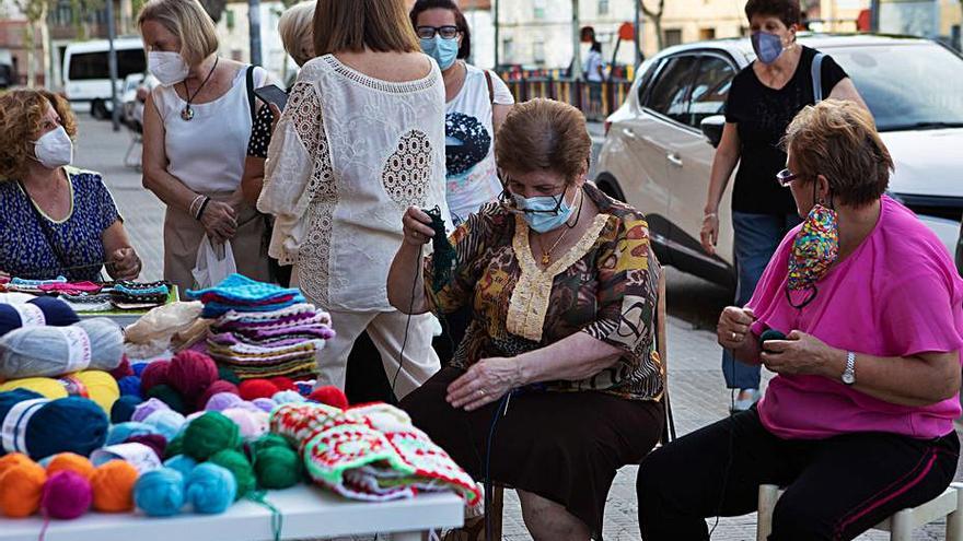 La plaza de la Encomienda, con las participantes. | Ana Burrieza