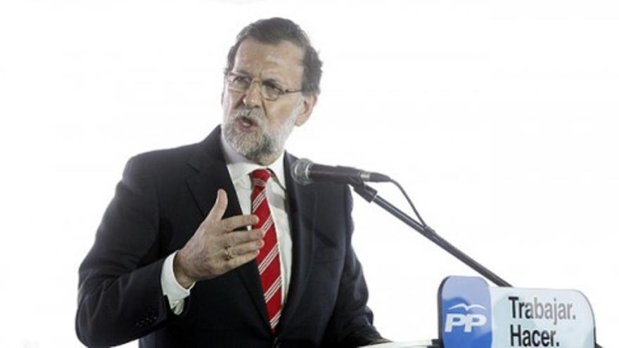 Rajoy ironiza: "El PP es el único que ha cometido errores"