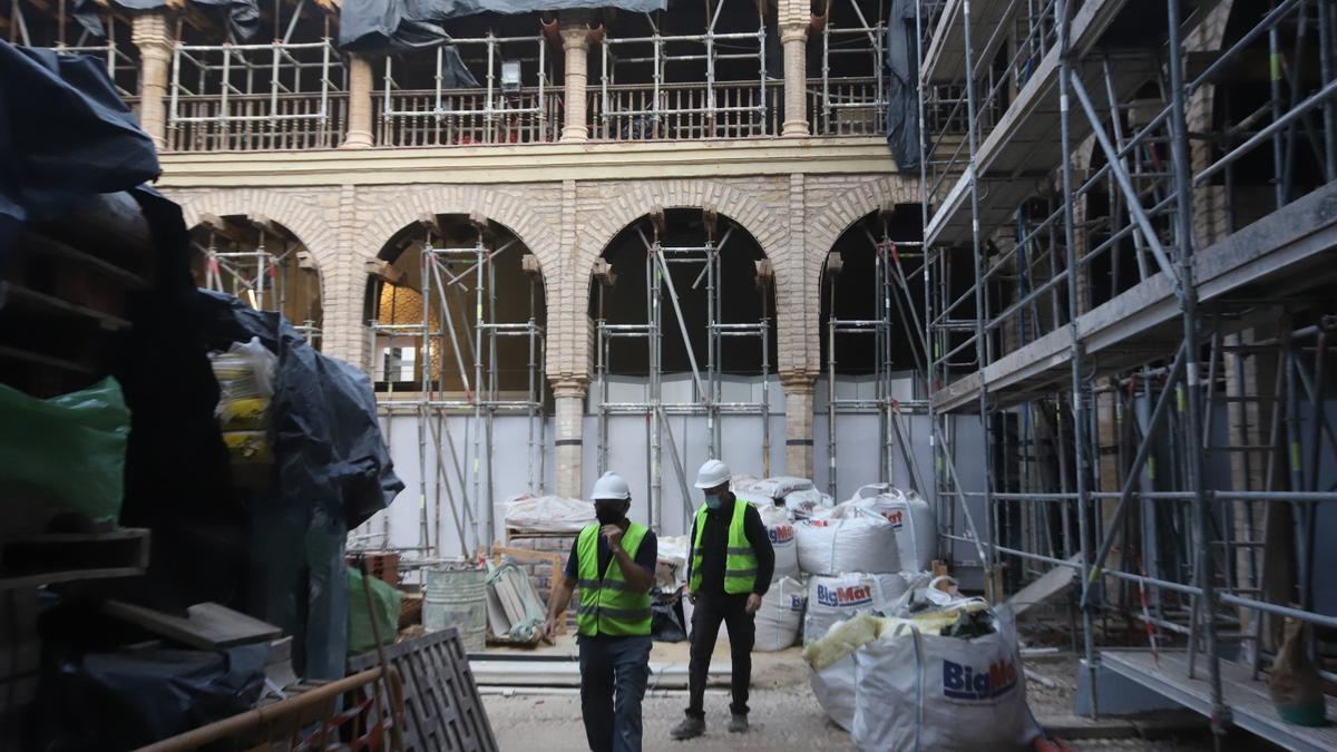 Obras que se llevan a cabo en el Palacio de Congresos de la calle Torrijos.