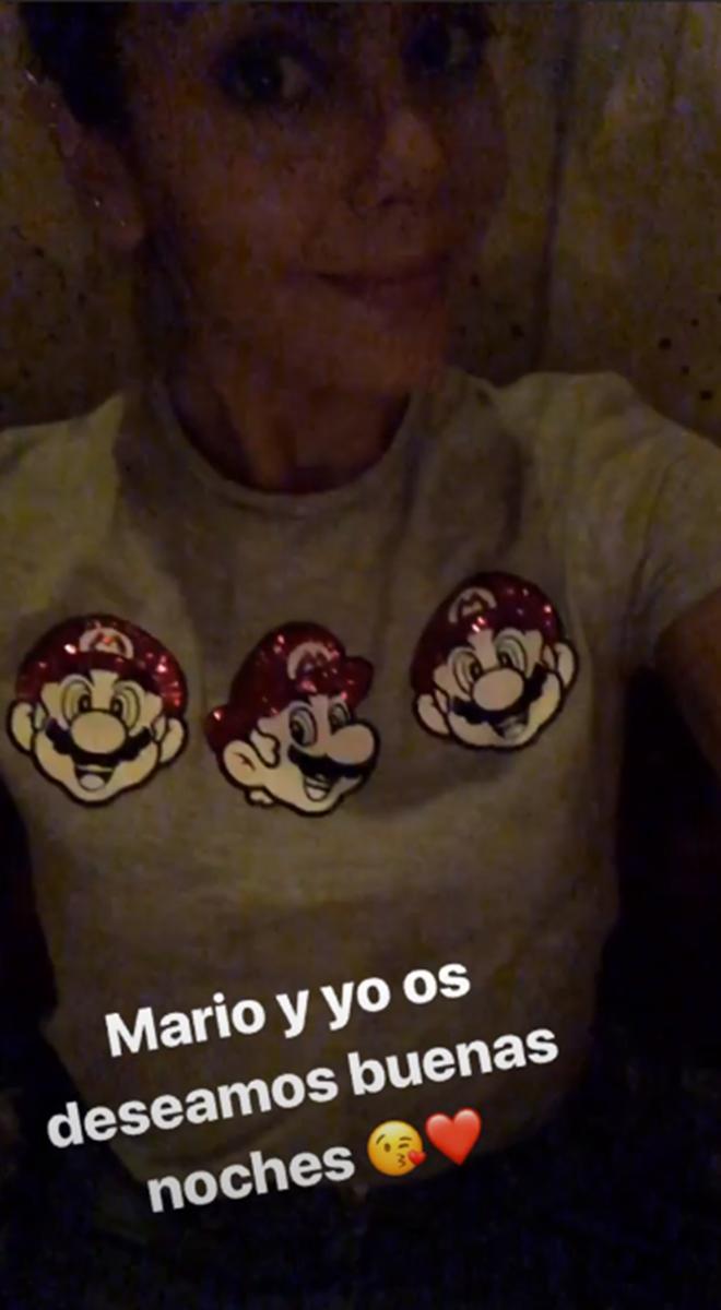 Cristina Pedroche con camiseta con tres caras de Mario Bros