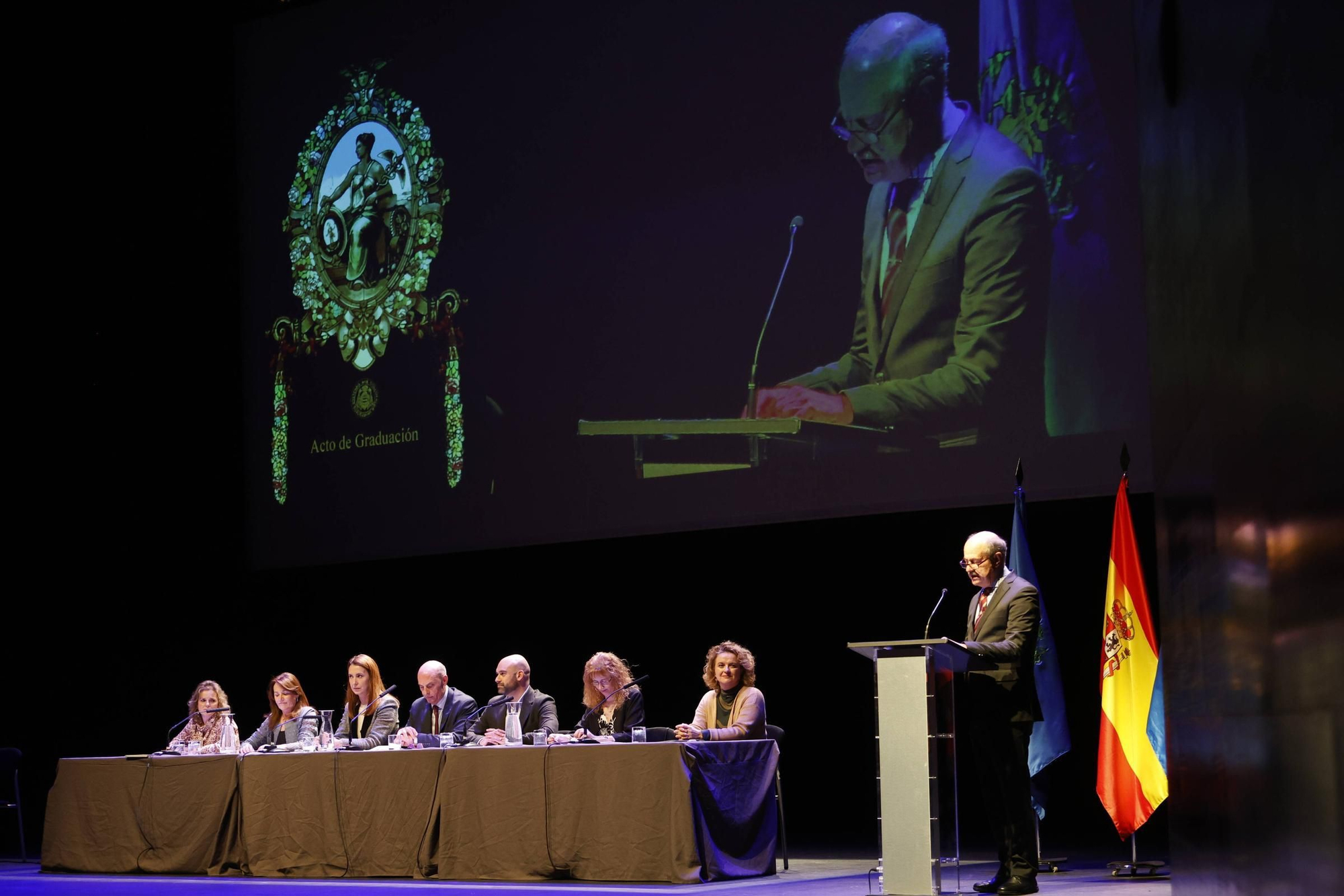 El acto de graduación de la Facultad de Comercio, en imágenes