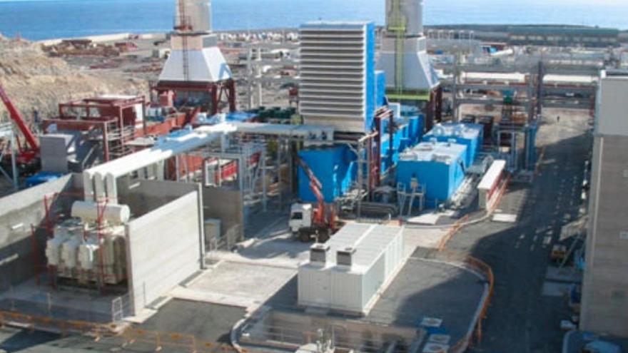 Instalaciones de la Central Térmica de Endesa en Granadilla.