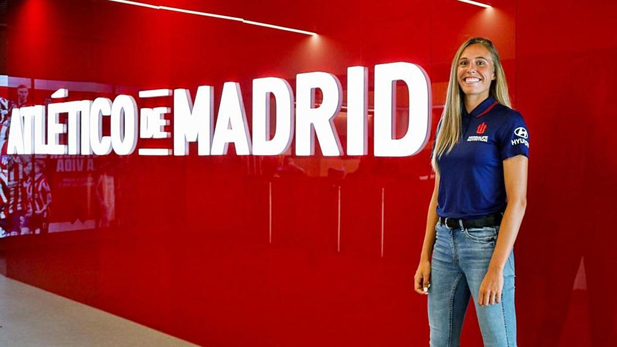 Maitane, en su presentación con el Atlético de Madrid. |  PRENSA ATLÉTICO DE MADRID